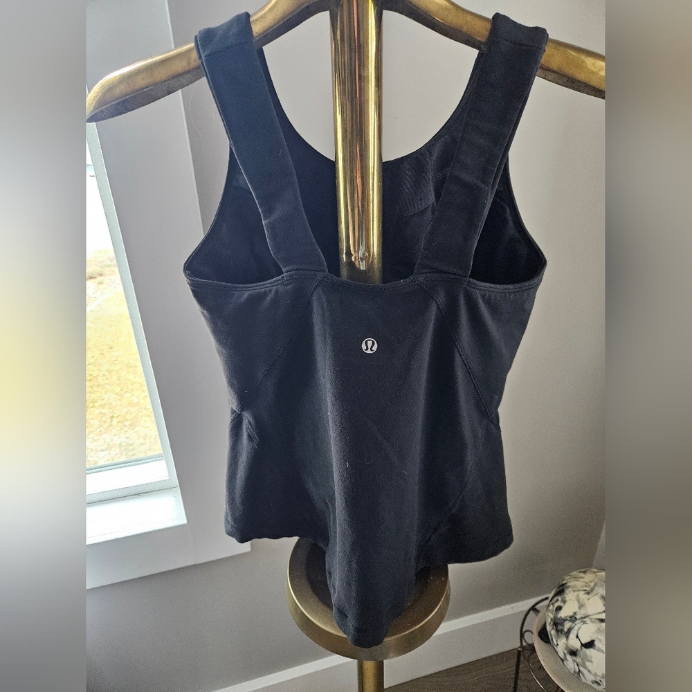 Bundle 3/$40 Black lululemon tank. full support built in bra